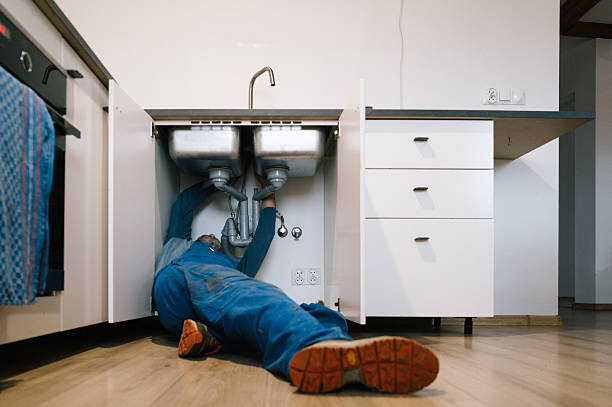 Professional Leak Detection technician working in Coweta, OK